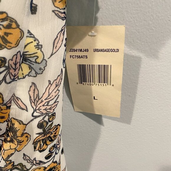 Eyeshadow White and Pastel Floral Dress with Cold Shoulders - Size Large - Picture 5 of 5